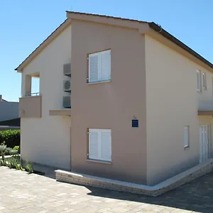  Appartamento Mia Krk