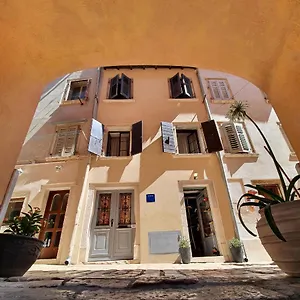 https://angelo-doro-apartments-st-croce.in-istria.net