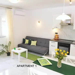 https://ondina-apartments.pula-hotels.org
