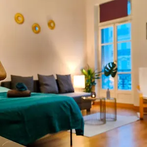 https://apparemment-rue-de-la-republique-au-coeur-du-centre.fr-provencehotel.com