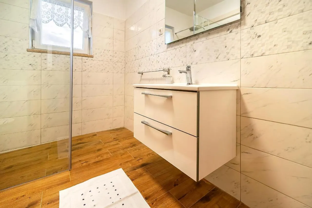 Apartments Jurina 2 Krk Town