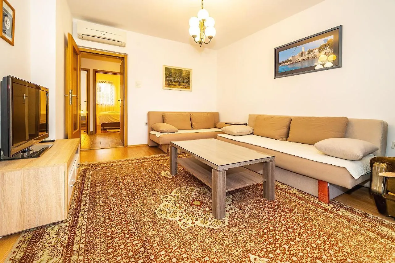 Apartments Jurina 2 Krk Town