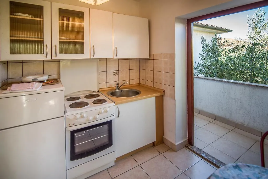 Apartments Jurina 2 Krk Town Croazia