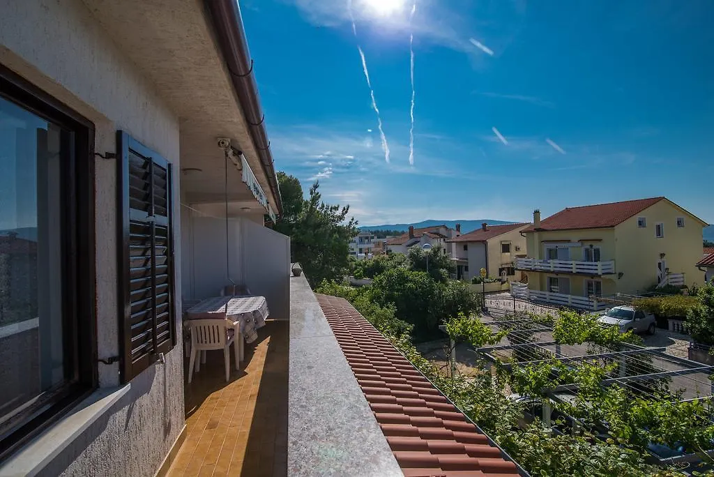 Apartments Jurina 2 Krk Town 0*,  Croazia